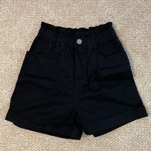 NEW W/ TAGS H&M Black High Waisted Shorts XS